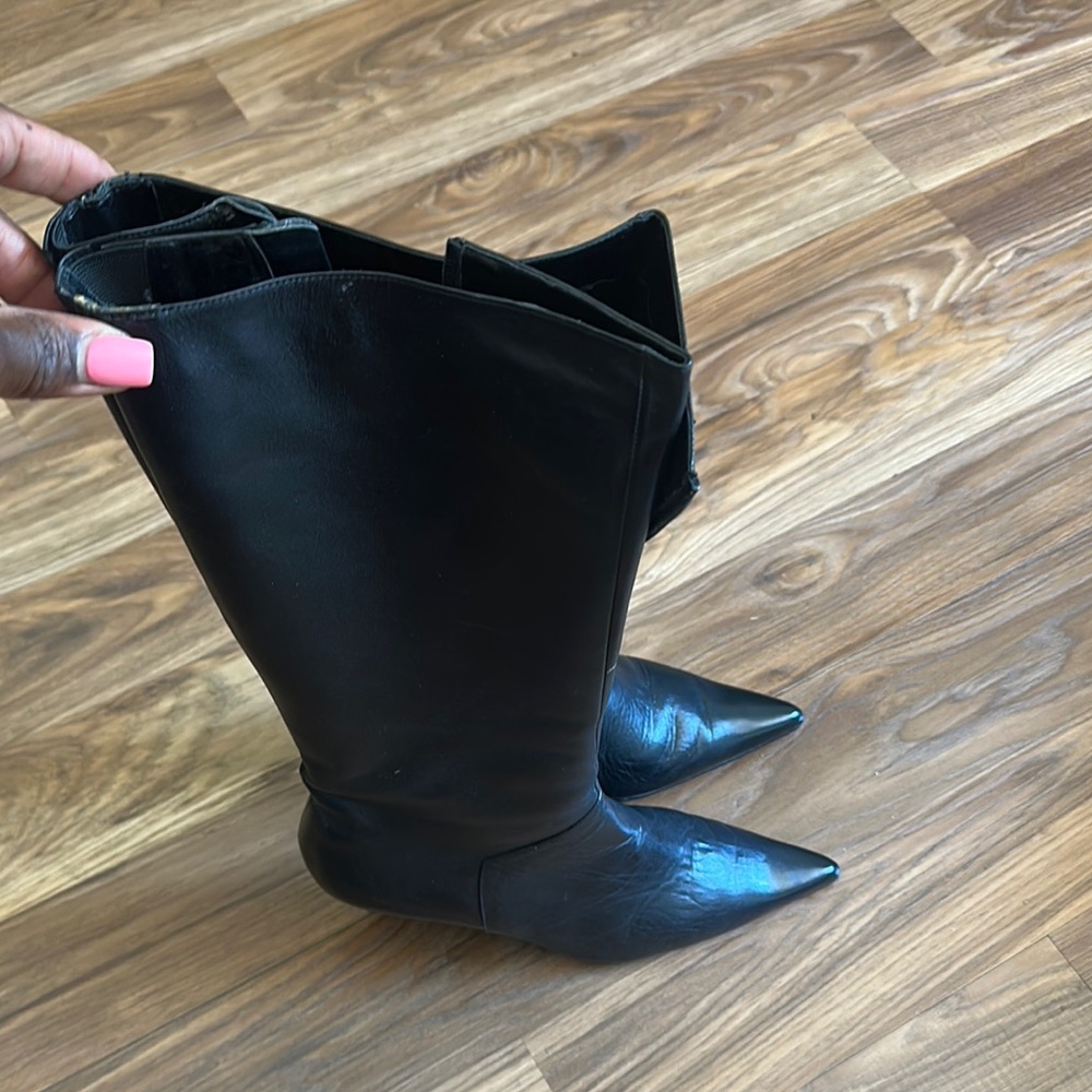 Colin Stuart Black Heeled Boots with Pointed Toe